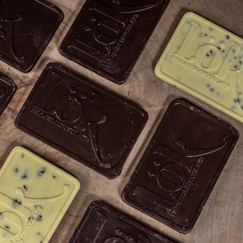 Bark de chocolate 35% con Nibs de Cacao 85g